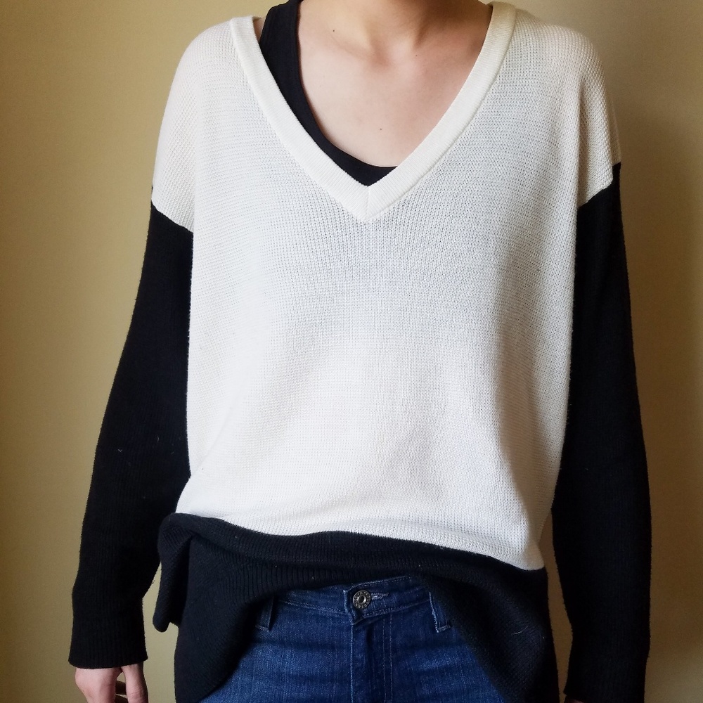 Vince Camuto sweater